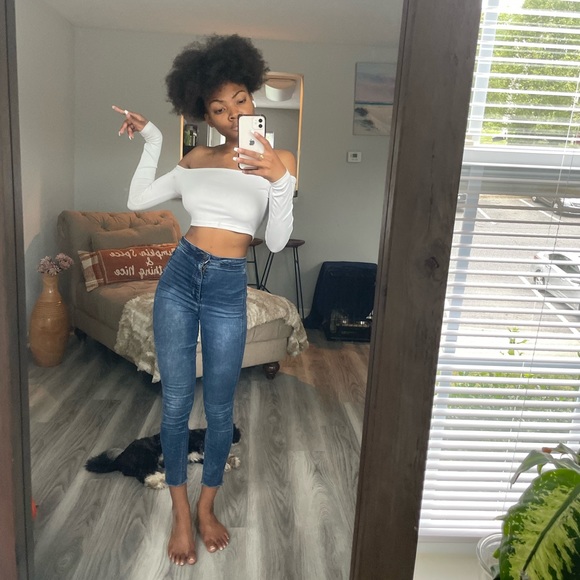 White Off Shoulder Long Sleeved Croptop - Picture 8 of 11